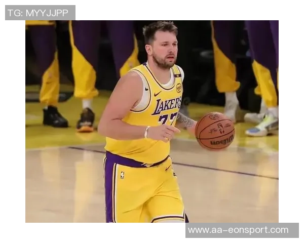 东契奇赛场精彩表现暗示勒布朗慢慢恢复不急的态度 东契奇赛场精彩表现暗示勒布朗慢慢恢复不急的态度